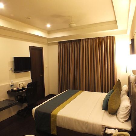 Hotel Regalia Tirupati Exteriér fotografie