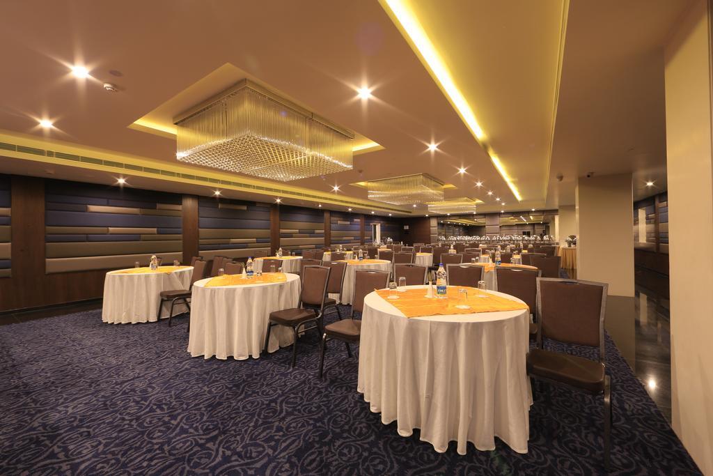 Hotel Regalia Tirupati Exteriér fotografie
