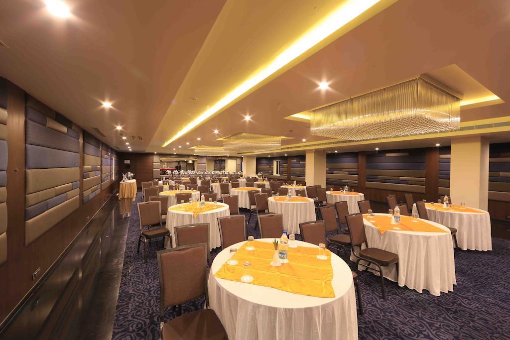 Hotel Regalia Tirupati Exteriér fotografie