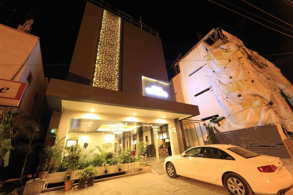 Hotel Regalia Tirupati Exteriér fotografie